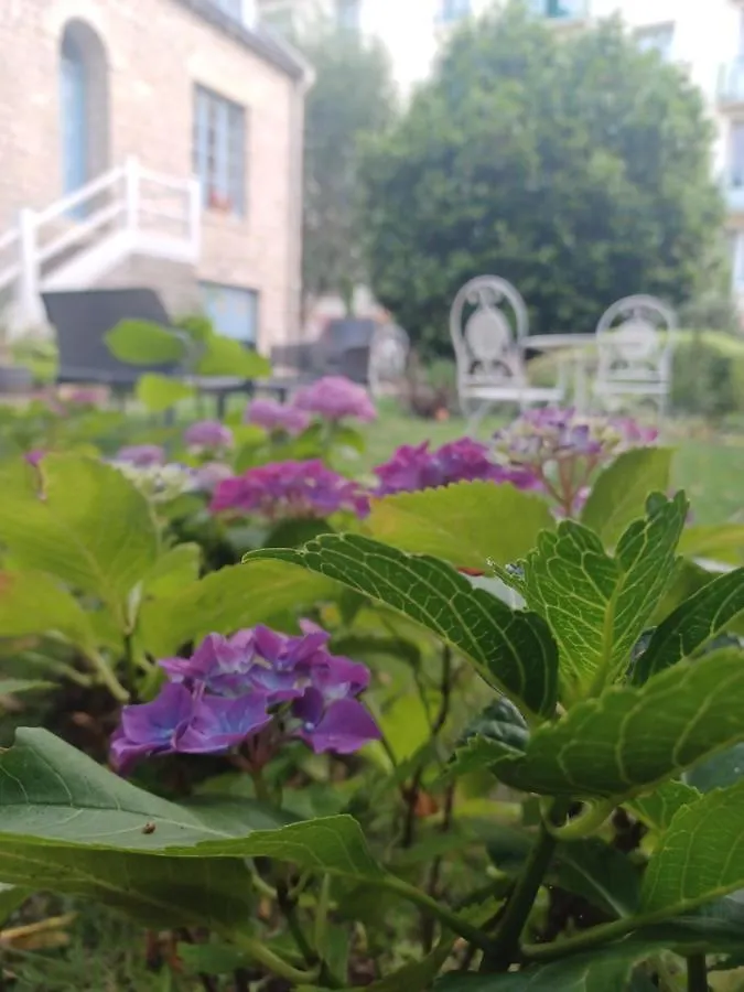 Le Banellou Bed & Breakfast Quimper